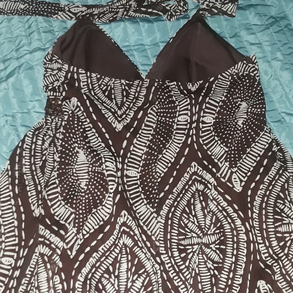 Dress - Picture 3 of 3
